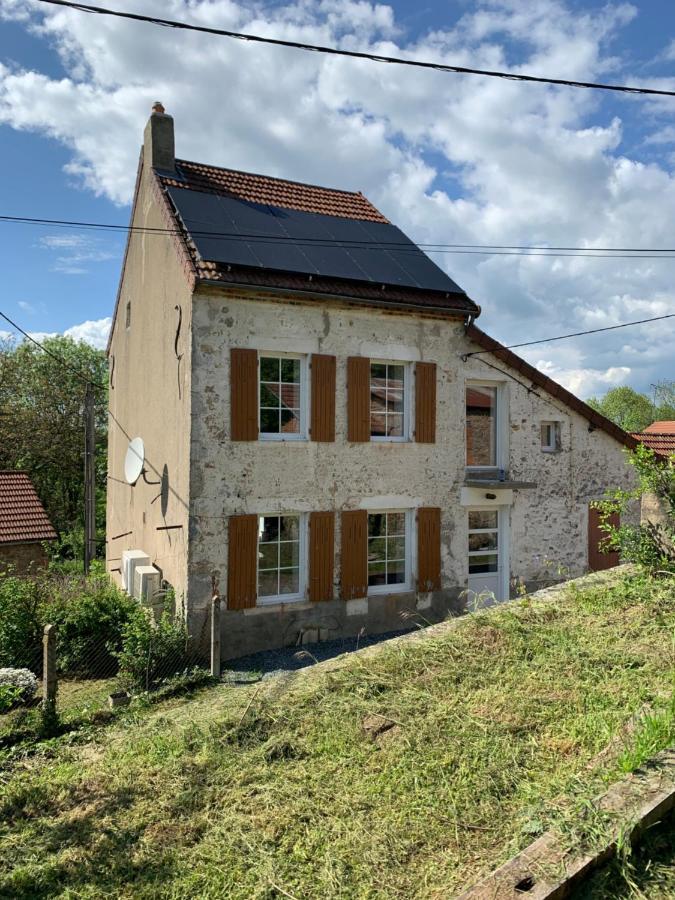 Busset Liages Situe Dans Le Bourbonnais 1 Chambres Lit Double Et Un Clic Clac Екстер'єр фото