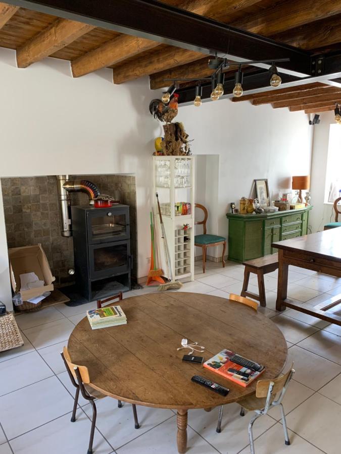 Busset Liages Situe Dans Le Bourbonnais 1 Chambres Lit Double Et Un Clic Clac Екстер'єр фото