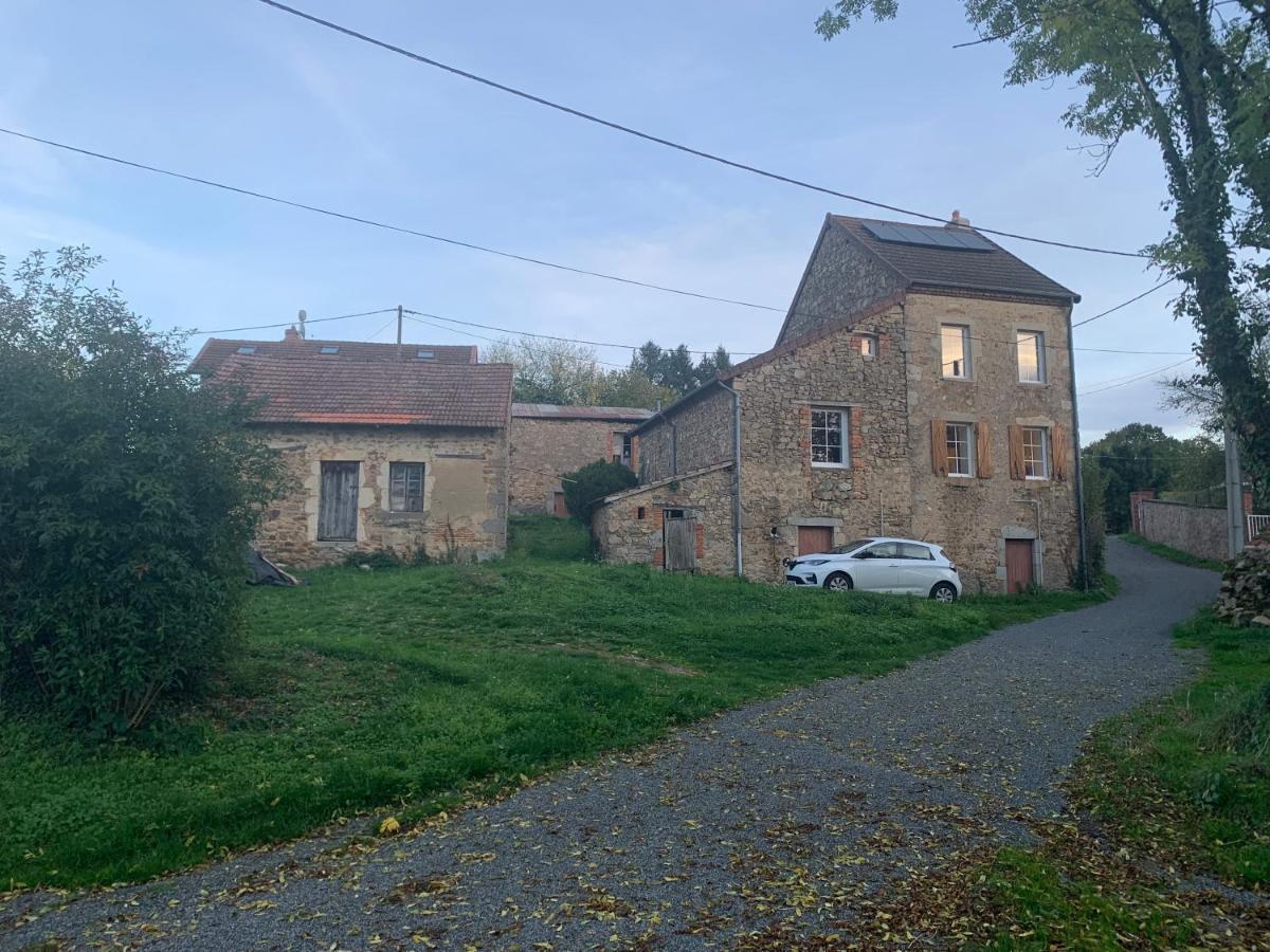 Busset Liages Situe Dans Le Bourbonnais 1 Chambres Lit Double Et Un Clic Clac Екстер'єр фото
